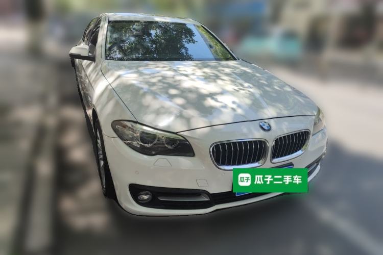 Used BMW 5 Series 2013 525Li Leading Model Front Right 45 Deg