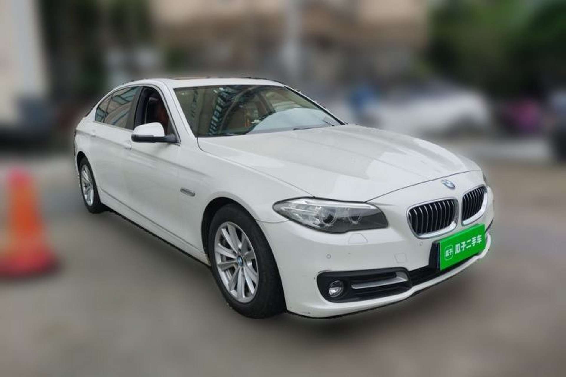 Used BMW 5 Series 2013 520Li Elegant Edition Front Right 45 Deg