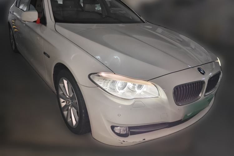 Used BMW 5 Series 2013 530Li Leading Model Front Right 45 Deg