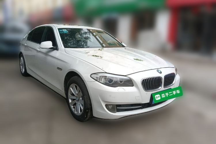 Used BMW 5 Series 2013 525Li Leading Model Front Right 45 Deg