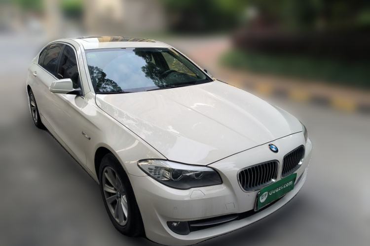 Used BMW 5 Series 2013 525Li Luxury Model Front Right 45 Deg