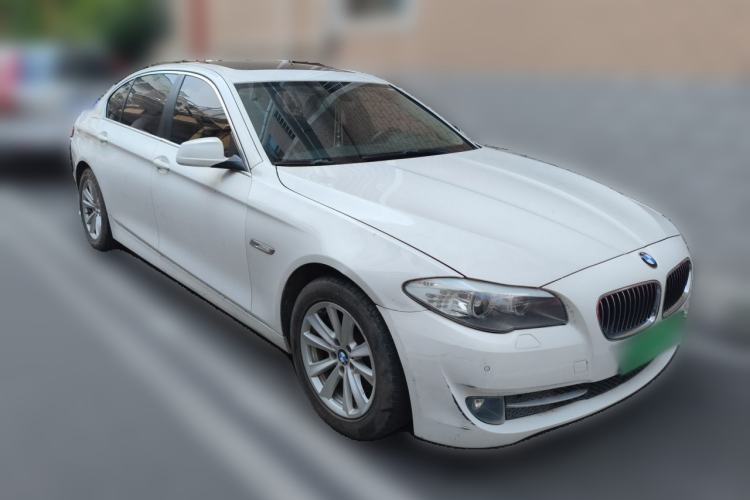 Used BMW 5 Series 2013 525Li Leading Model Front Right 45 Deg