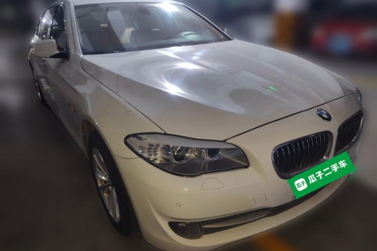 Used BMW 5 Series 2013 525Li Luxury Model Front Right 45 Deg