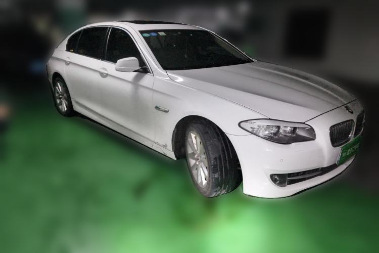 Used BMW 5 Series 2013 530Li Leading Model Front Right 45 Deg