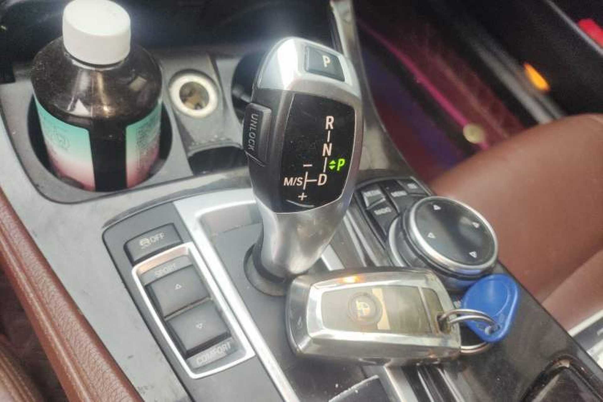 Used BMW 5 Series 2013 535Li Leading Model Gear Lever