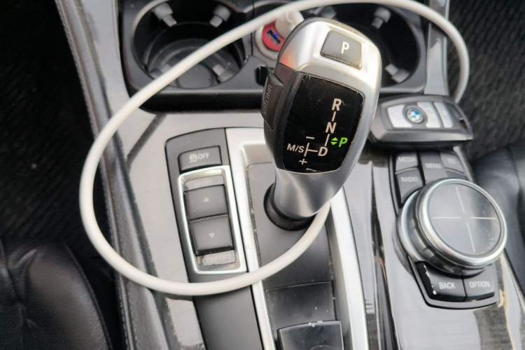 Used BMW 5 Series 2013 530Li Leading Model Gear Lever