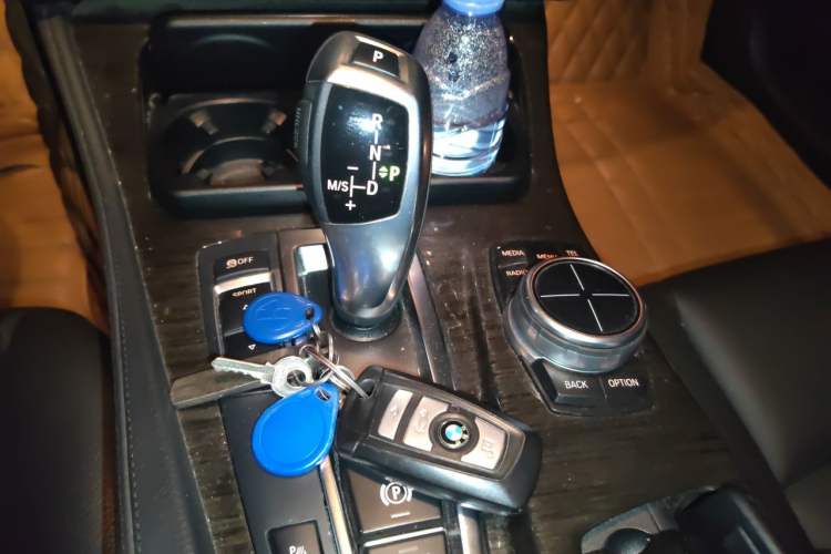 Used BMW 5 Series 2013 530Li Leading Model Gear Lever
