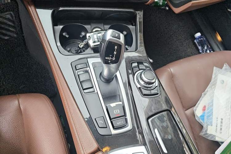Used BMW 5 Series 2013 525Li Leading Model Gear Lever
