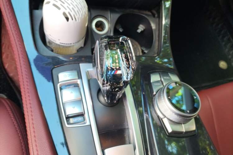 Used BMW 5 Series 2013 520Li Elegant Edition Gear Lever
