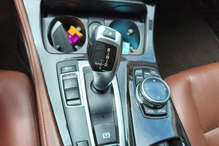 Used BMW 5 Series 2013 530Li Leading Model Gear Lever