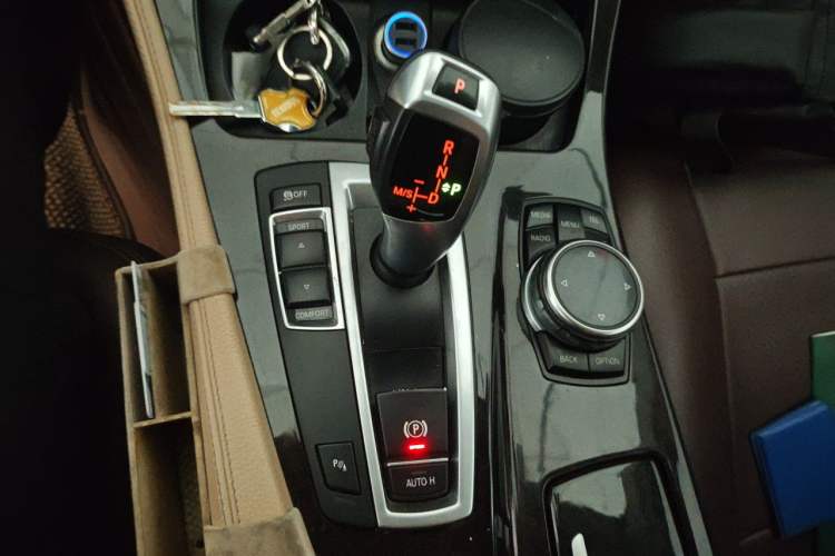 Used BMW 5 Series 2013 530Li Leading Model Gear Lever