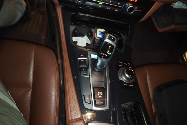 Used BMW 5 Series 2013 520Li Elegant Edition Gear Lever