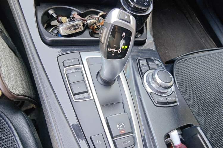 Used BMW 5 Series 2013 520Li Elegant Edition Gear Lever