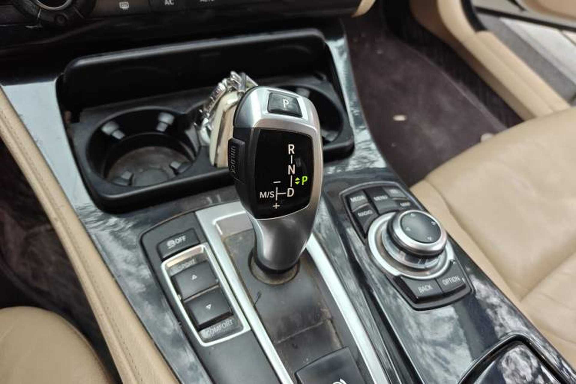 Used BMW 5 Series 2013 520Li Elegant Edition Gear Lever