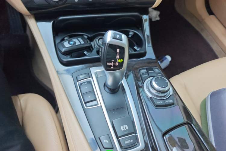 Used BMW 5 Series 2013 525Li Leading Model Gear Lever