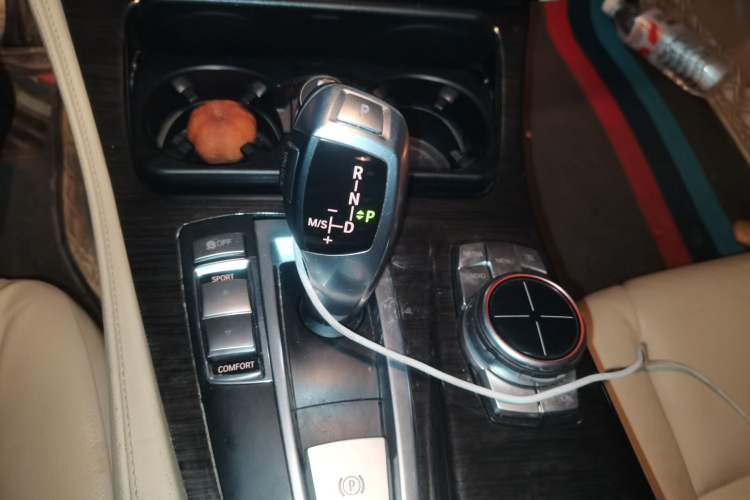 Used BMW 5 Series 2013 530Li Leading Model Gear Lever