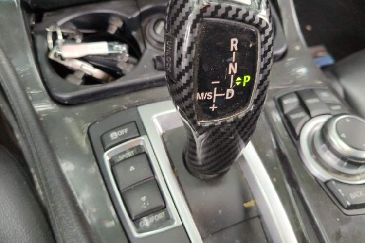 Used BMW 5 Series 2013 525Li Leading Model Gear Lever