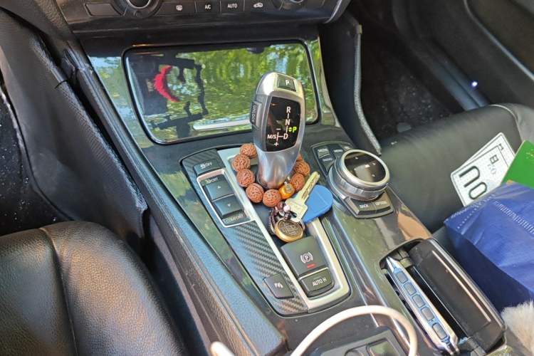 Used BMW 5 Series 2013 520Li Elegant Edition Gear Lever