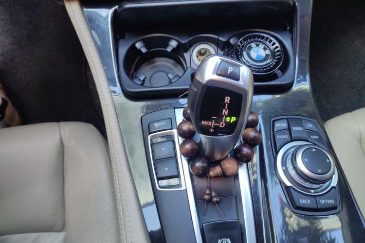 Used BMW 5 Series 2013 525Li Leading Model Gear Lever