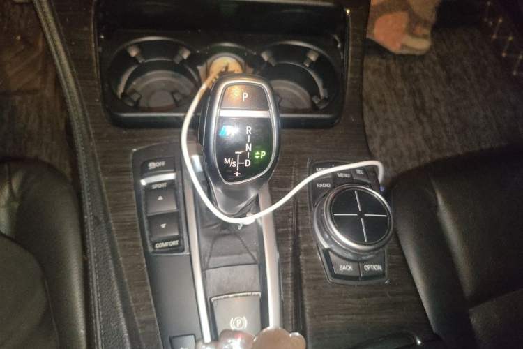 Used BMW 5 Series 2013 535Li Leading Model Gear Lever