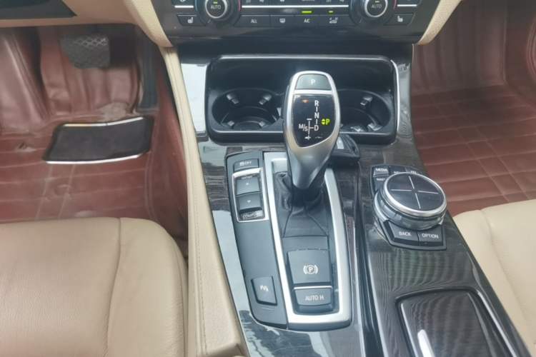 Used BMW 5 Series 2013 535Li Leading Model Gear Lever