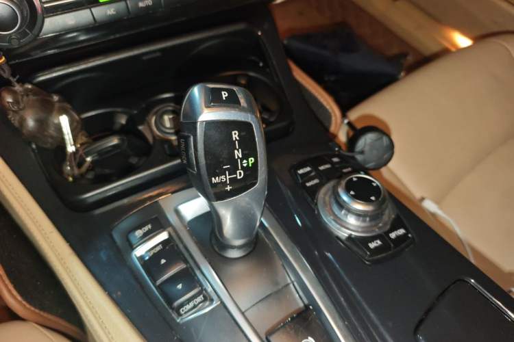 Used BMW 5 Series 2013 520Li Elegant Edition Gear Lever