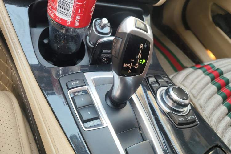 Used BMW 5 Series 2013 520Li Elegant Edition Gear Lever