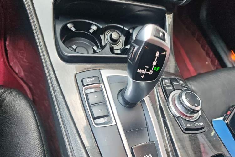 Used BMW 5 Series 2013 530Li Leading Model Gear Lever