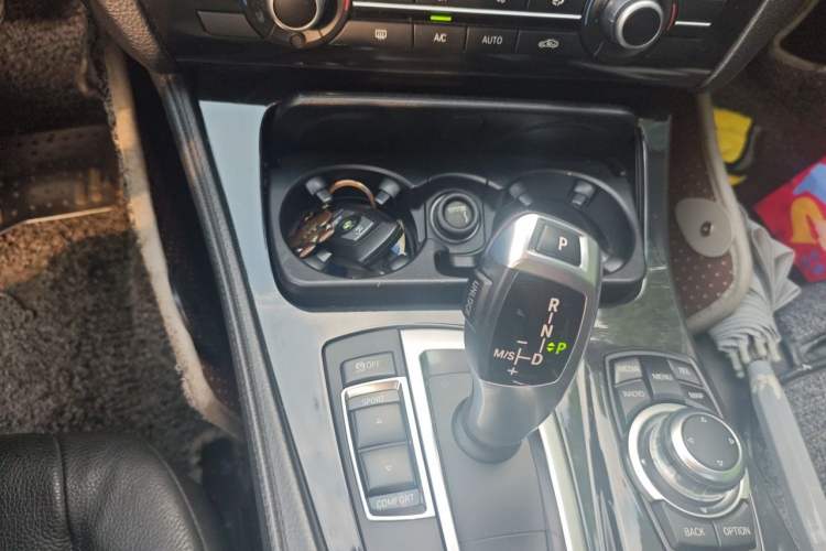 Used BMW 5 Series 2013 520Li Elegant Edition Gear Lever