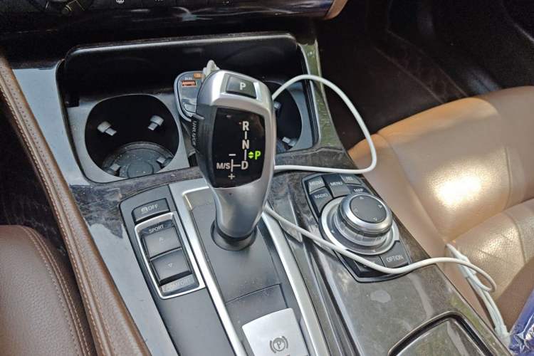 Used BMW 5 Series 2013 525Li Leading Model Gear Lever
