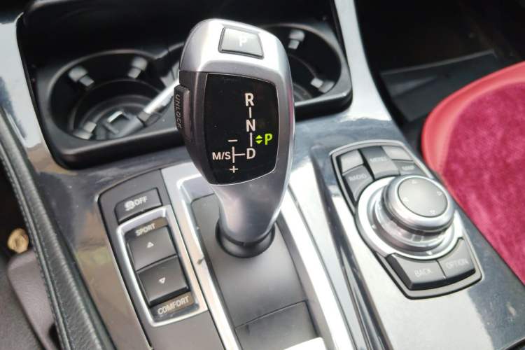 Used BMW 5 Series 2013 520Li Elegant Edition Gear Lever