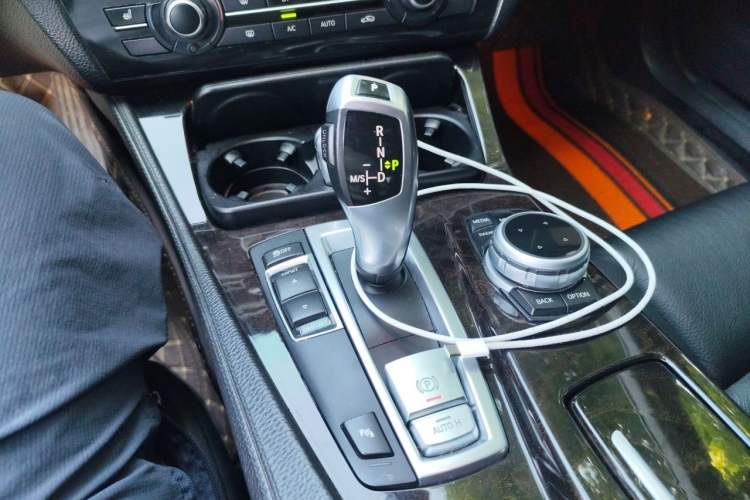 Used BMW 5 Series 2013 525Li Leading Model Gear Lever