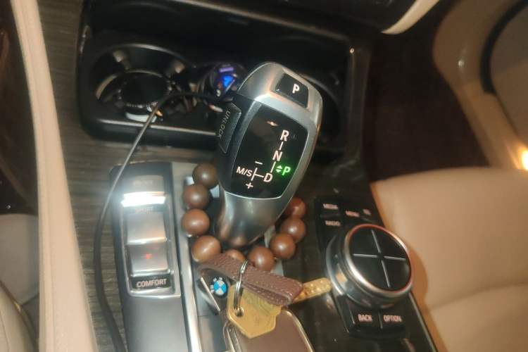Used BMW 5 Series 2013 530Li Leading Model Gear Lever