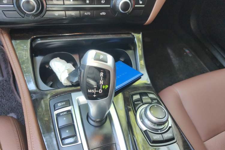 Used BMW 5 Series 2013 525Li Leading Model Gear Lever