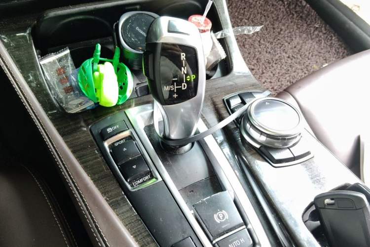 Used BMW 5 Series 2013 525Li Leading Model Gear Lever