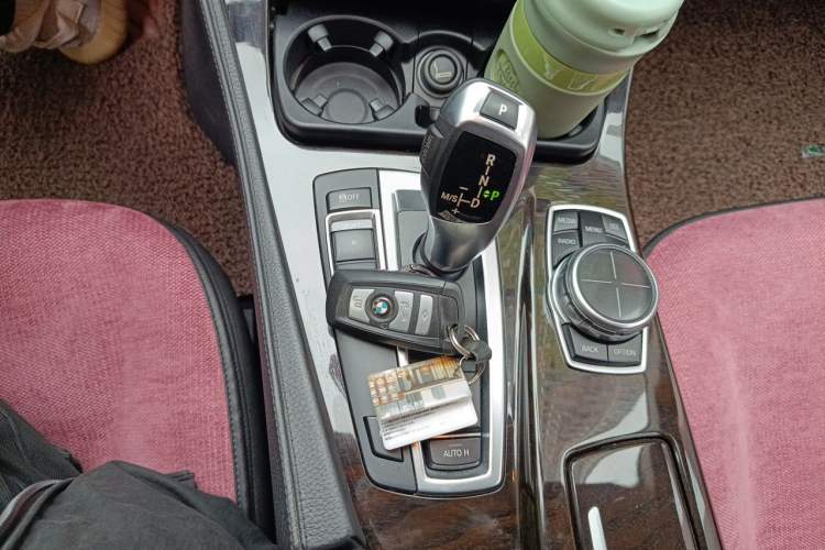 Used BMW 5 Series 2013 525Li Luxury Model Gear Lever