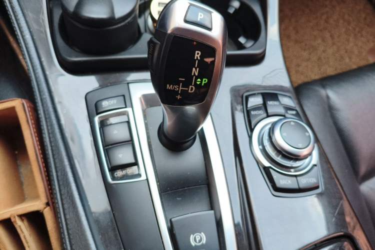 Used BMW 5 Series 2013 525Li Leading Model Gear Lever