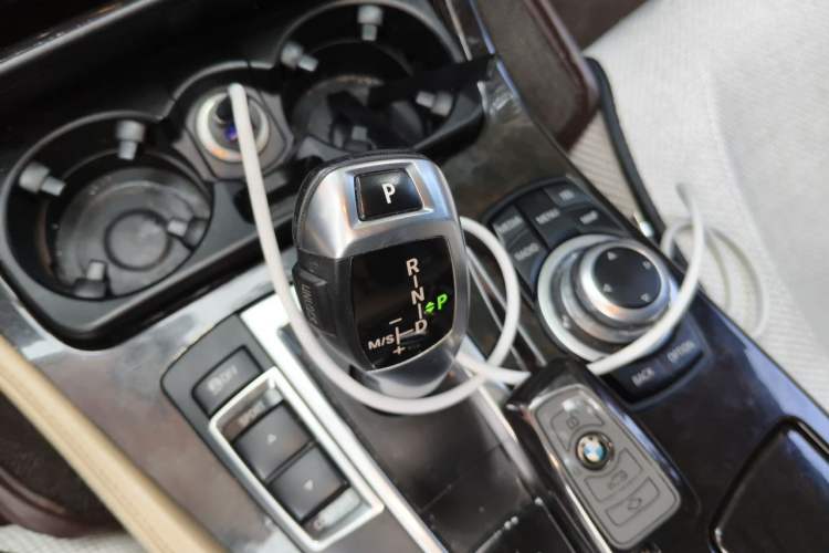 Used BMW 5 Series 2013 525Li Leading Model Gear Lever