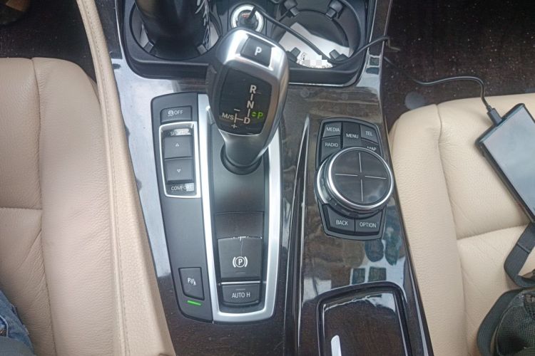 Used BMW 5 Series 2013 525Li Luxury Model Gear Lever
