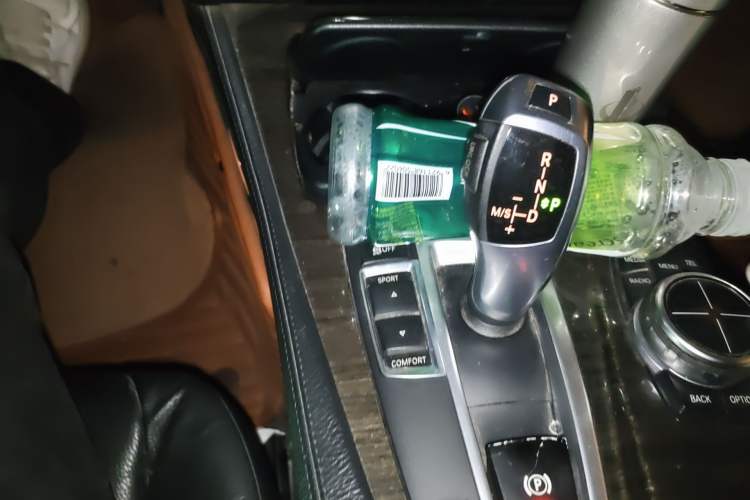 Used BMW 5 Series 2013 530Li Leading Model Gear Lever