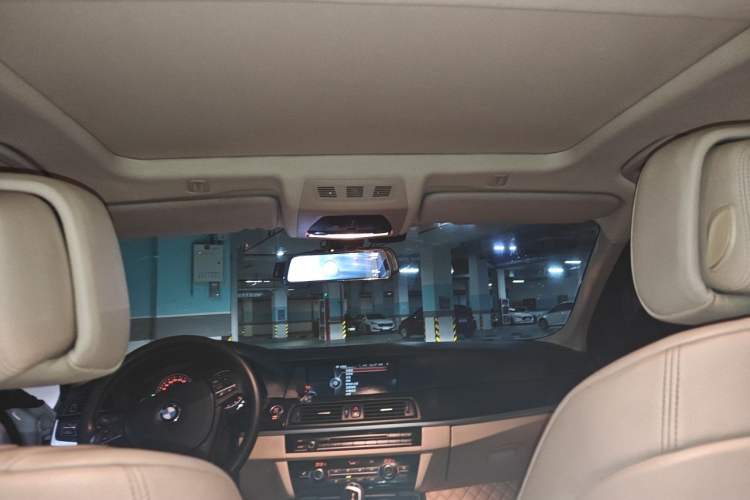 Used BMW 5 Series 2013 525Li Luxury Model Headliner