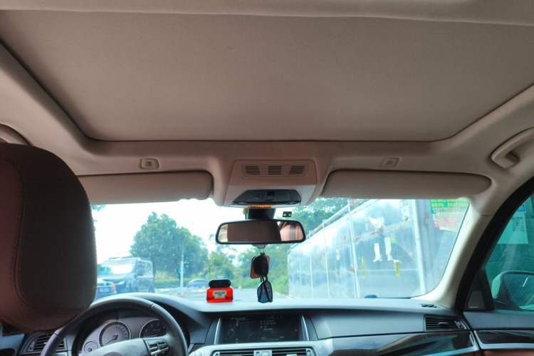 Used BMW 5 Series 2013 530Li Leading Model Headliner