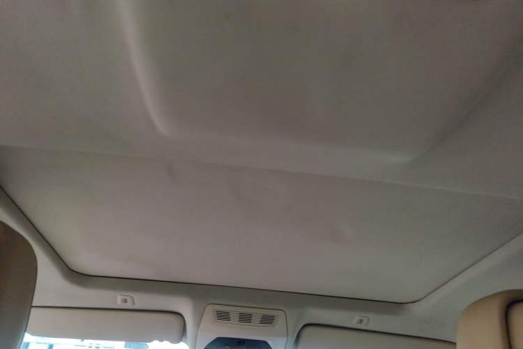 Used BMW 5 Series 2013 525Li Luxury Model Headliner