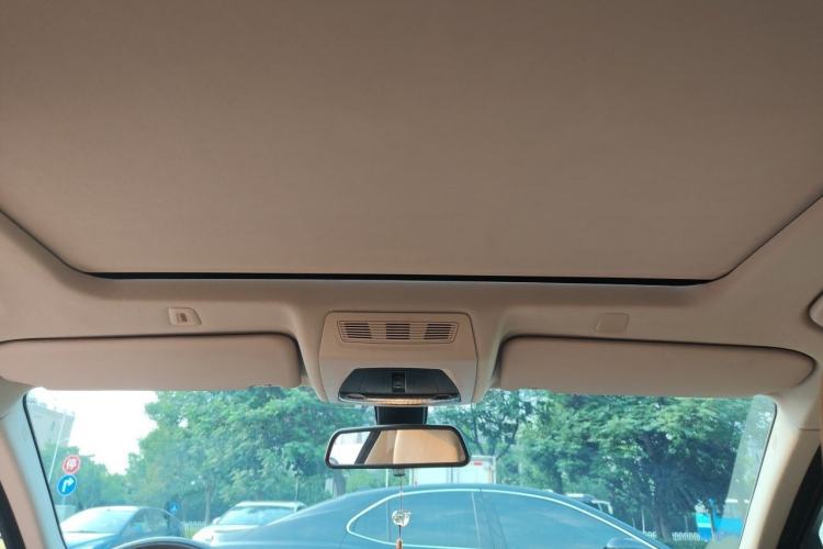 Used BMW 5 Series 2013 520Li Elegant Edition Headliner