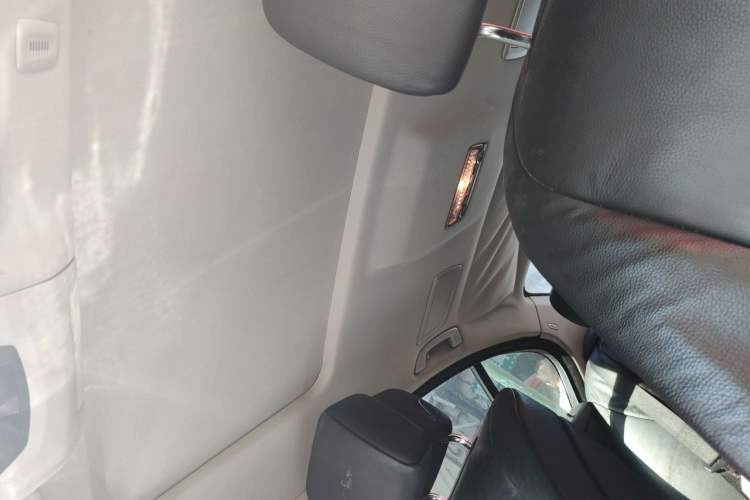 Used BMW 5 Series 2013 520Li Elegant Edition Headliner