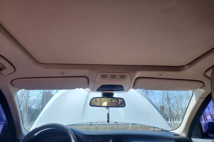 Used BMW 5 Series 2013 525Li Luxury Model Headliner