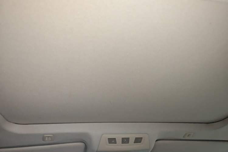 Used BMW 5 Series 2013 530Li Leading Model Headliner