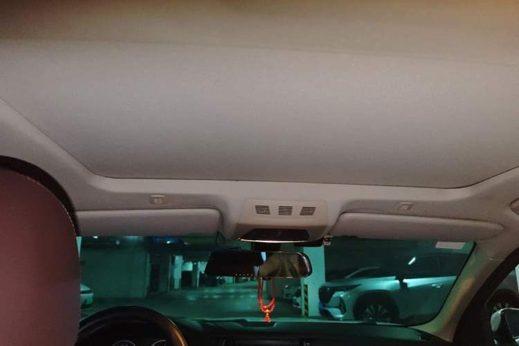 Used BMW 5 Series 2013 525Li Zhuole Edition Headliner