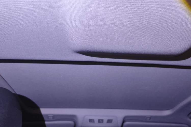Used BMW 5 Series 2013 520Li Elegant Edition Headliner