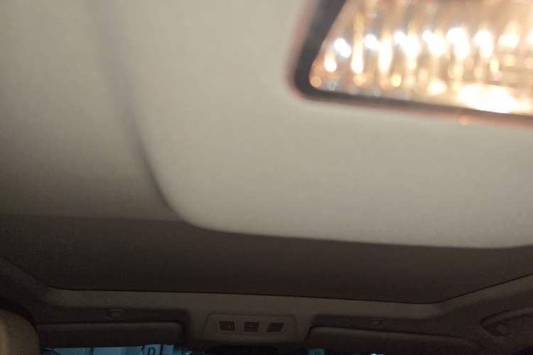 Used BMW 5 Series 2013 520Li Elegant Edition Headliner